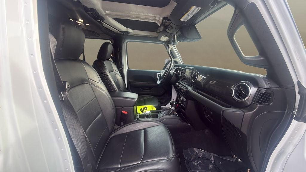 2020 Jeep Wrangler Unlimited Sahara Altitude