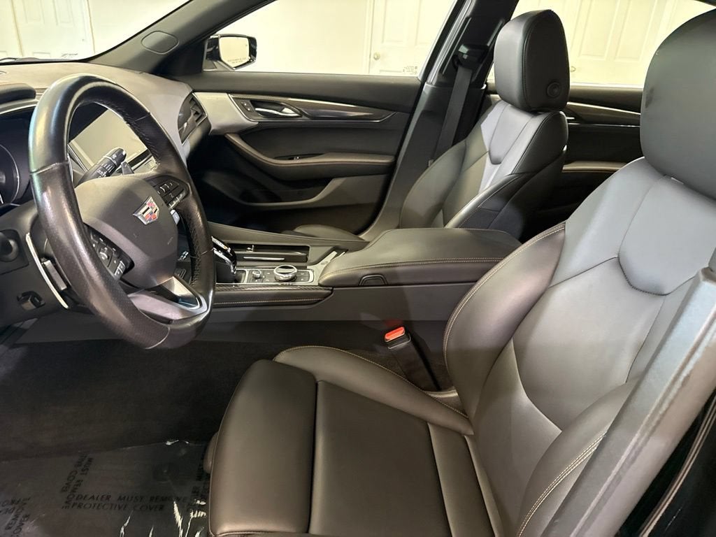2022 Cadillac CT5 Sport