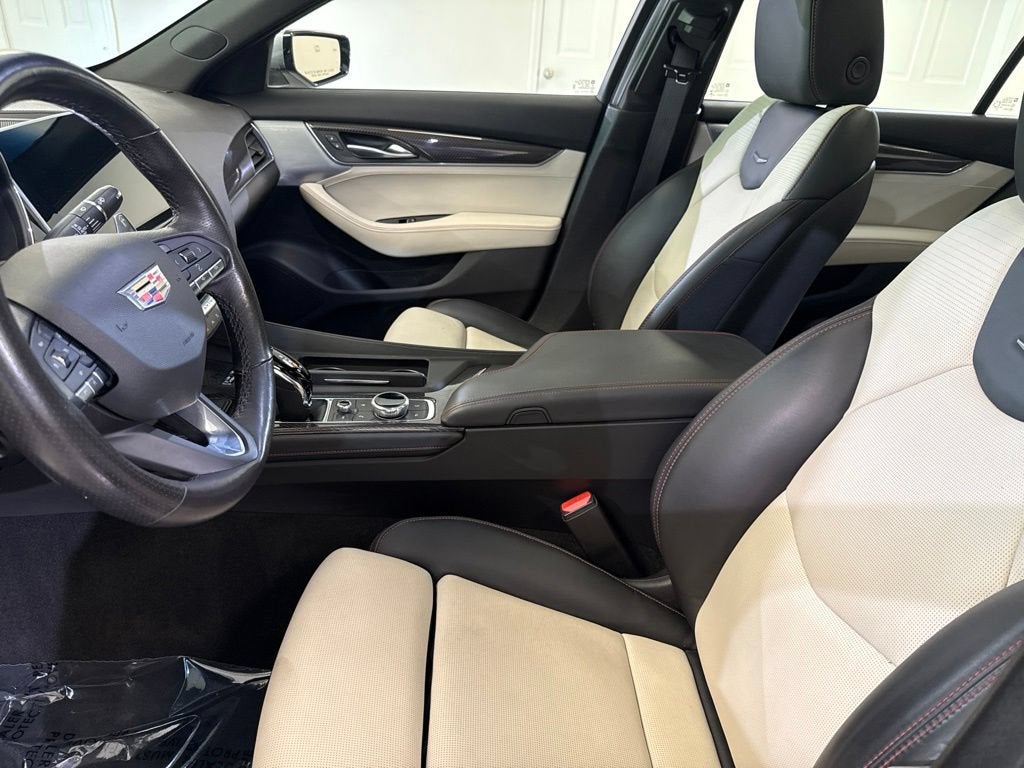 2023 Cadillac CT5 Sport