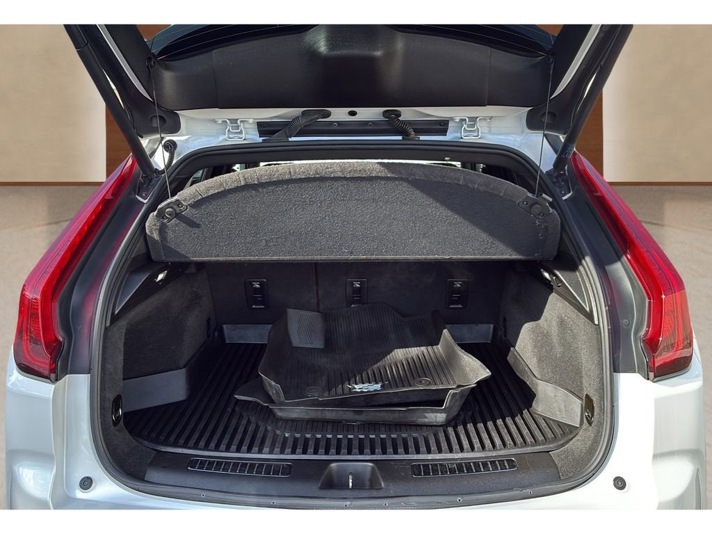 2021 Cadillac XT4 Premium Luxury