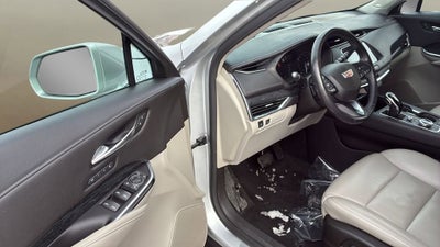 2021 Cadillac XT4 Premium Luxury