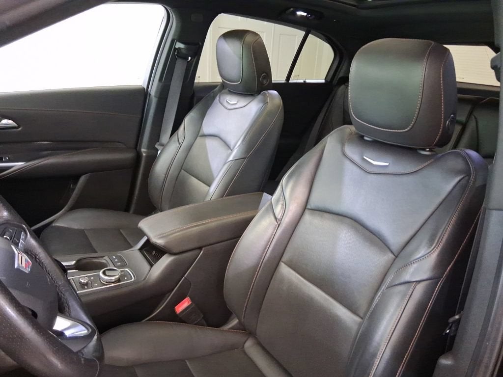 2020 Cadillac XT4 AWD Sport