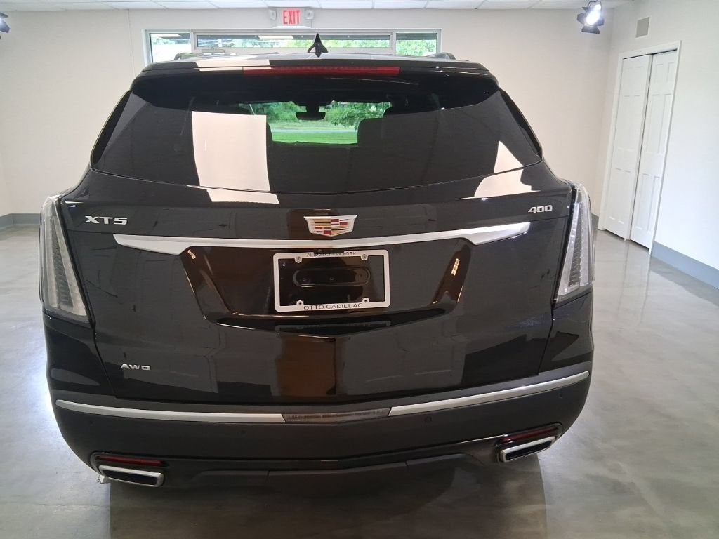 2026 Cadillac XT5 Sport