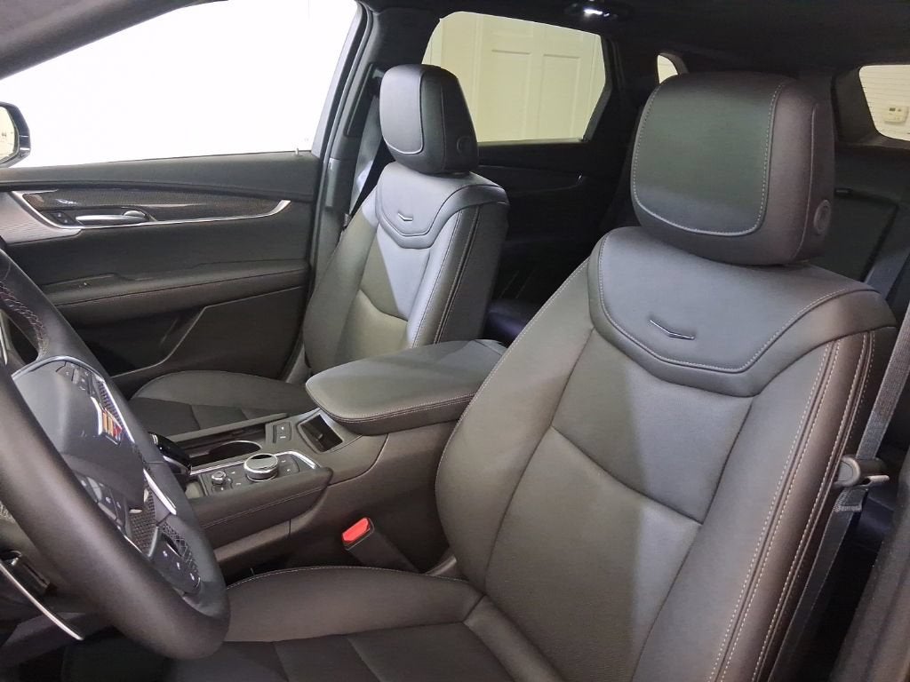 2026 Cadillac XT5 Sport