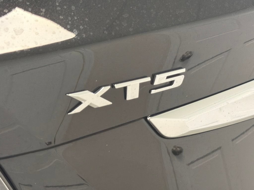 2026 Cadillac XT5 Sport