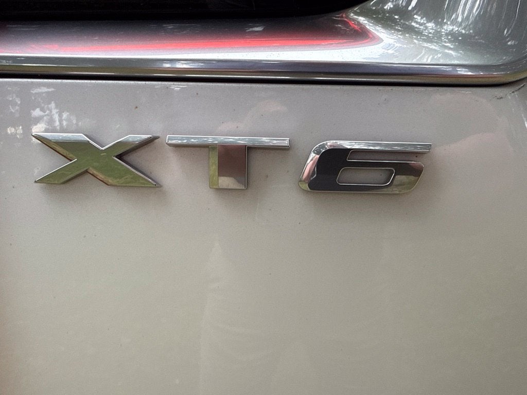2022 Cadillac XT6 Premium Luxury