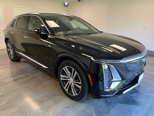 2024 Cadillac LYRIQ Luxury 1