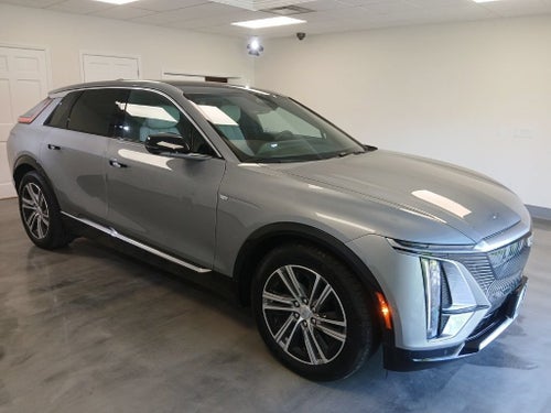 2024 Cadillac LYRIQ Luxury 1