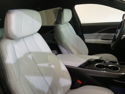 2024 Cadillac LYRIQ Luxury 1