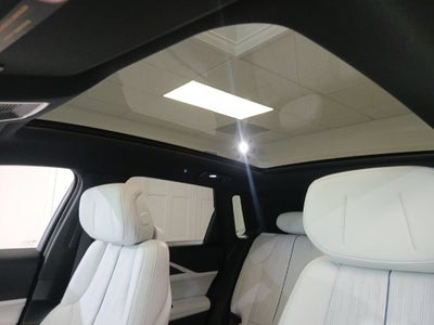 2024 Cadillac LYRIQ Luxury 1