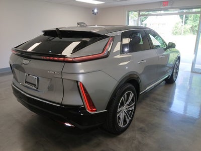 2024 Cadillac LYRIQ Luxury 1