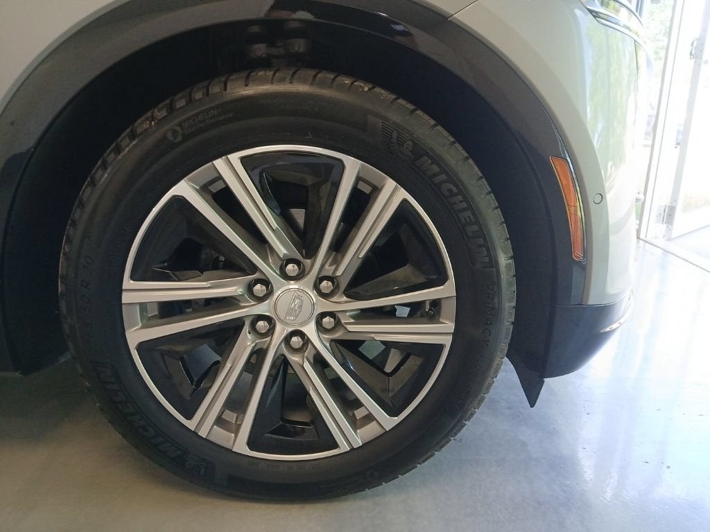 2024 Cadillac LYRIQ Luxury 1