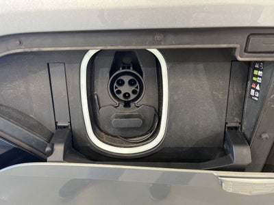 2024 Cadillac LYRIQ Luxury 2