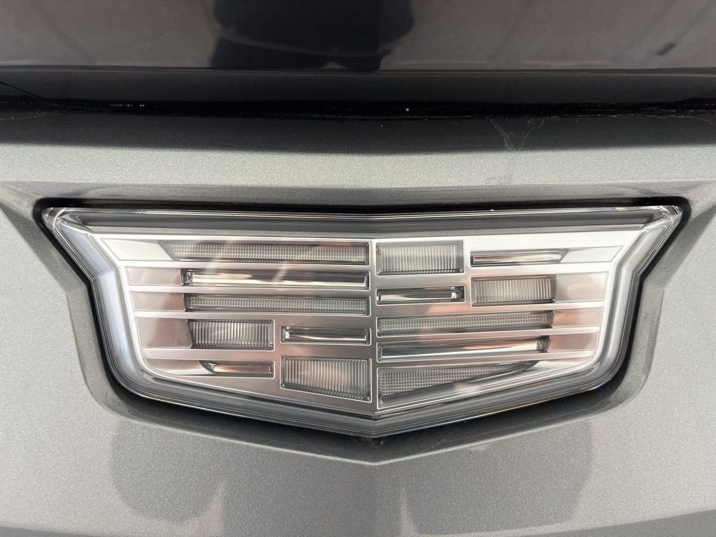 2024 Cadillac LYRIQ Luxury 2