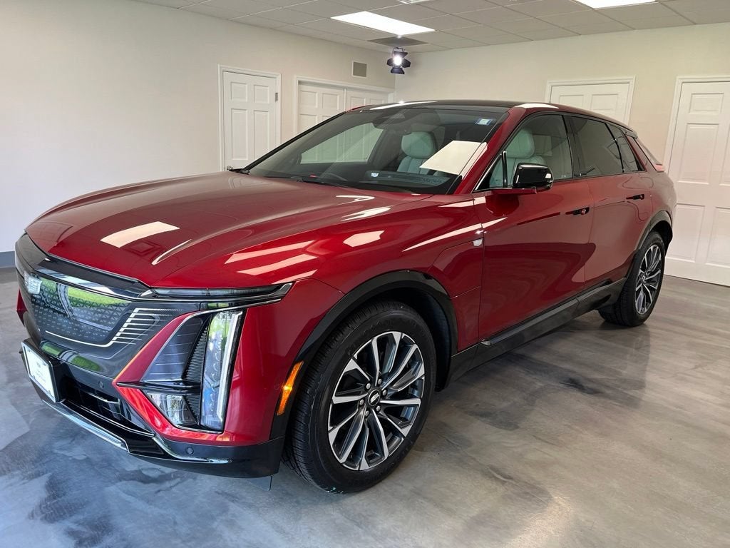 2024 Cadillac LYRIQ Sport 1