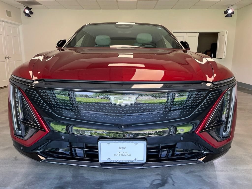 2024 Cadillac LYRIQ Sport 1