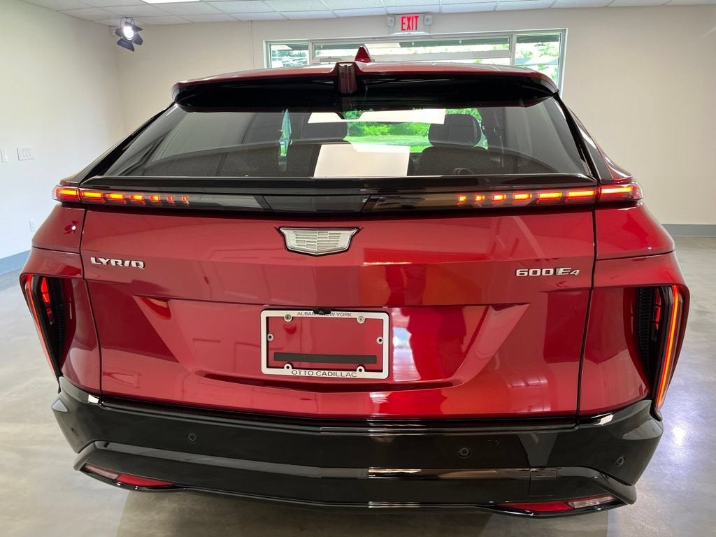 2024 Cadillac LYRIQ Sport 1