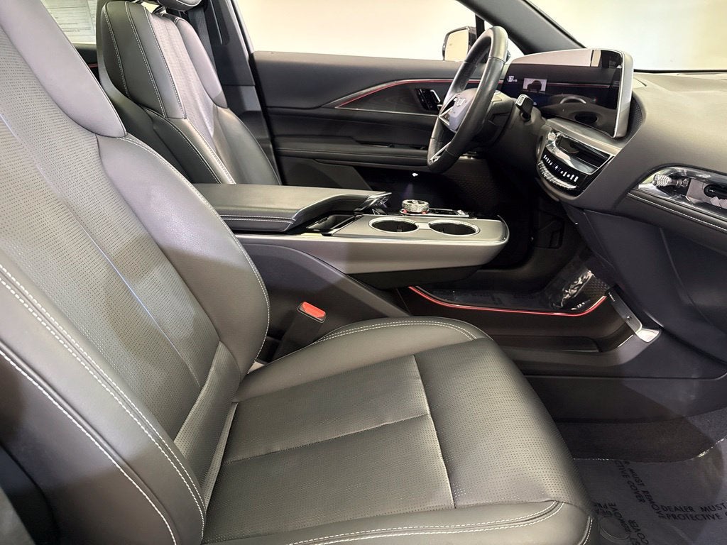 2024 Cadillac LYRIQ Sport 1