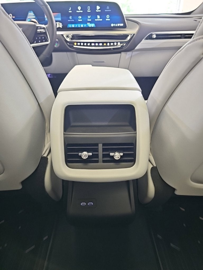 2024 Cadillac LYRIQ Sport 1