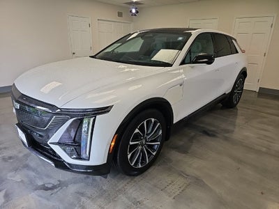 2024 Cadillac LYRIQ Sport 2