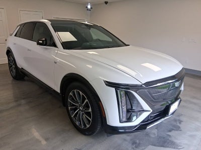2024 Cadillac LYRIQ Sport 2