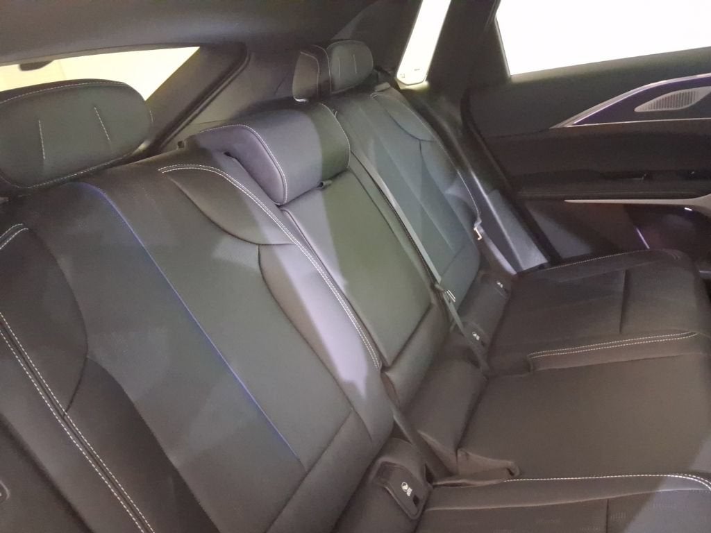 2024 Cadillac LYRIQ Sport 2