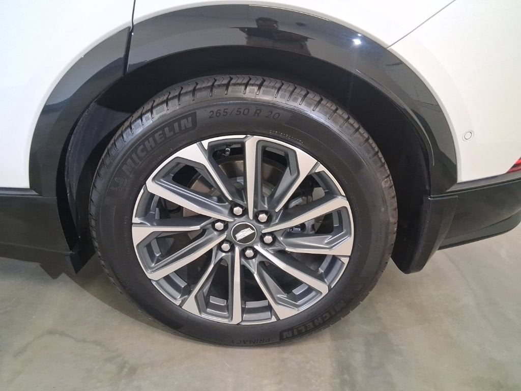 2024 Cadillac LYRIQ Sport 2