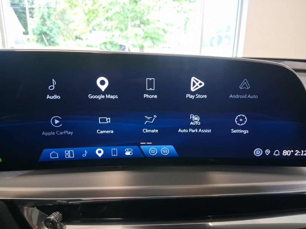 2024 Cadillac LYRIQ Sport 2