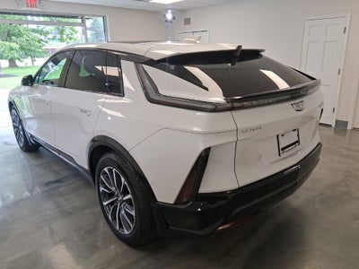 2024 Cadillac LYRIQ Sport 2