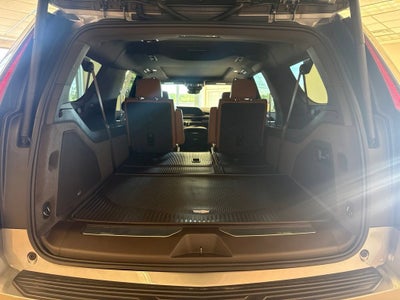 2023 Cadillac Escalade ESV 4WD Premium Luxury