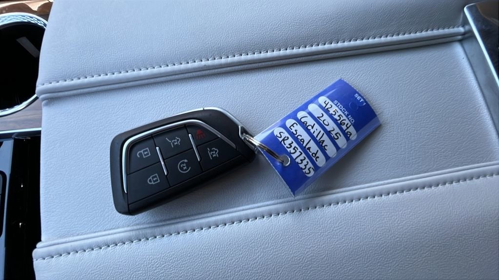 2025 Cadillac Escalade Sport Platinum