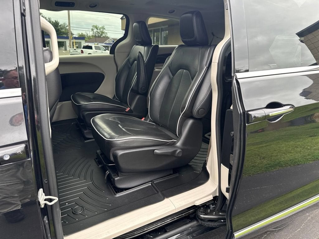 2022 Chrysler Pacifica Hybrid Limited
