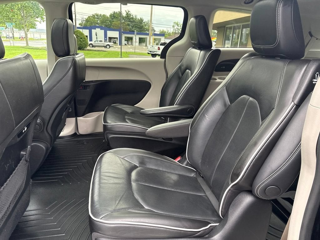 2022 Chrysler Pacifica Hybrid Limited