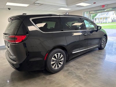 2022 Chrysler Pacifica Hybrid Limited