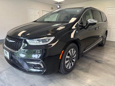 2022 Chrysler Pacifica Hybrid Limited