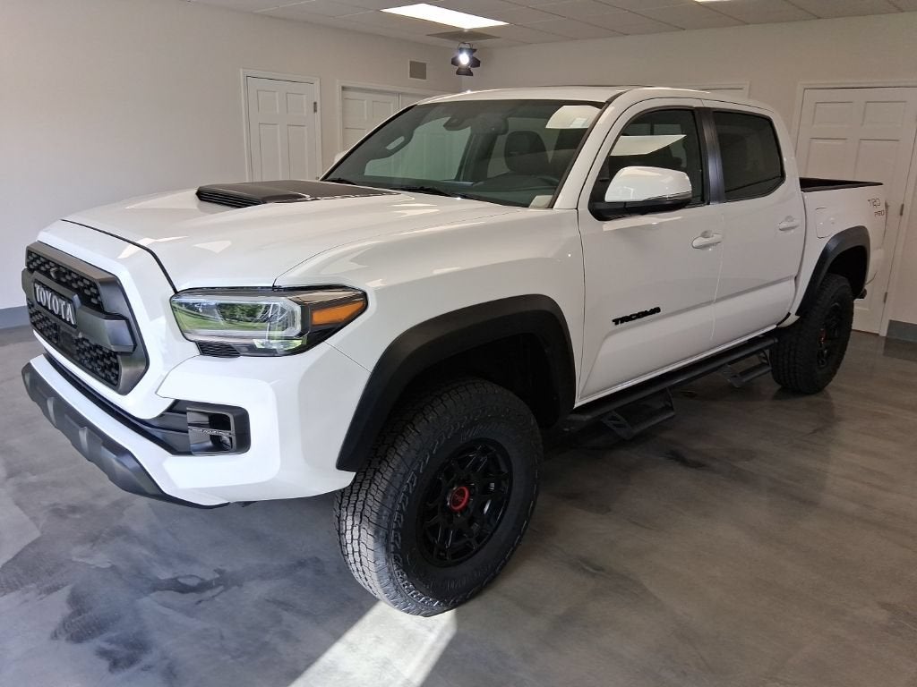 2023 Toyota Tacoma 4WD SR