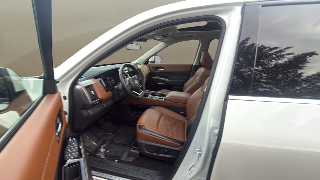 2022 Nissan Pathfinder Platinum