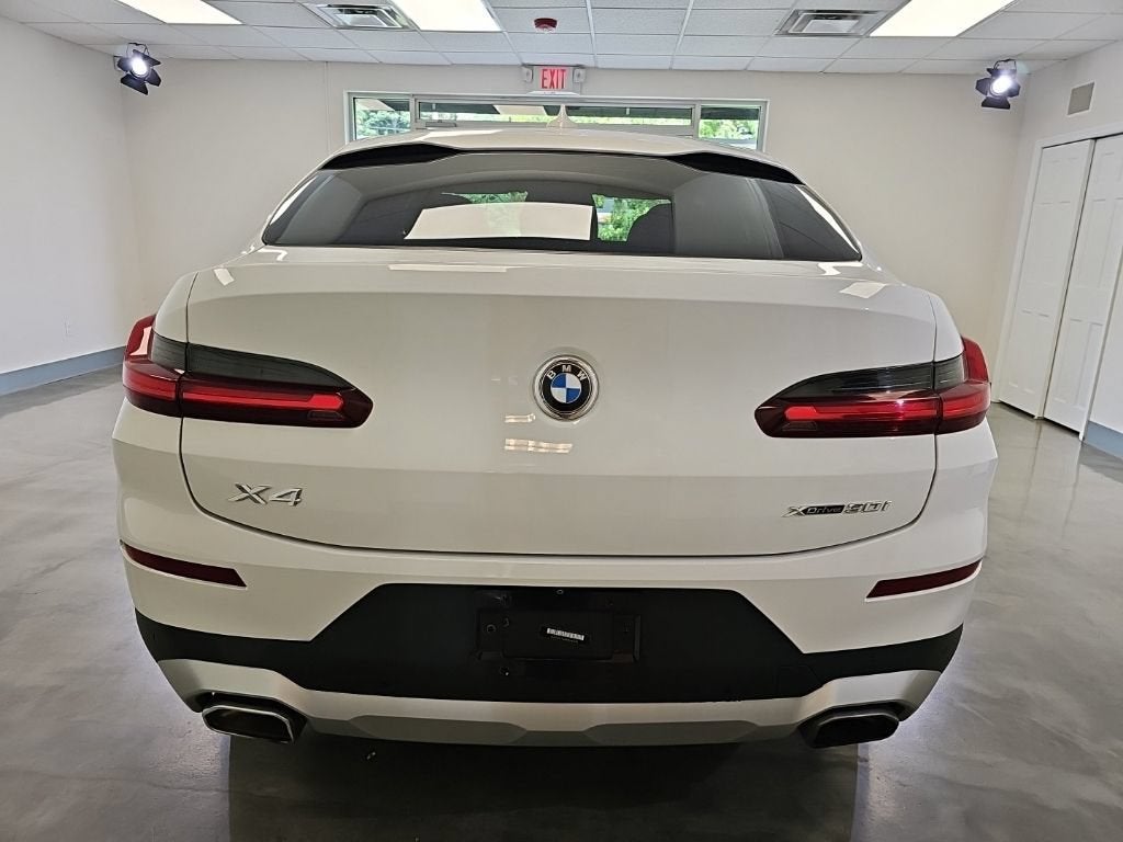 2022 BMW X4 xDrive30i