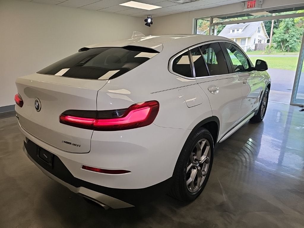 2022 BMW X4 xDrive30i