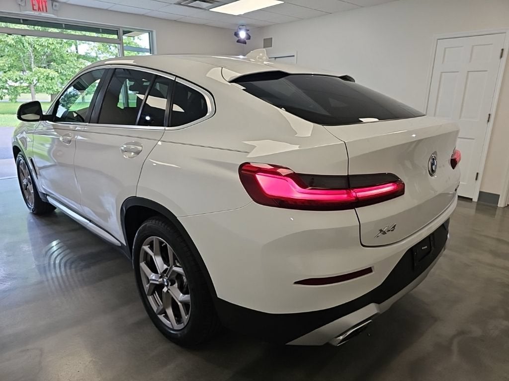 2022 BMW X4 xDrive30i
