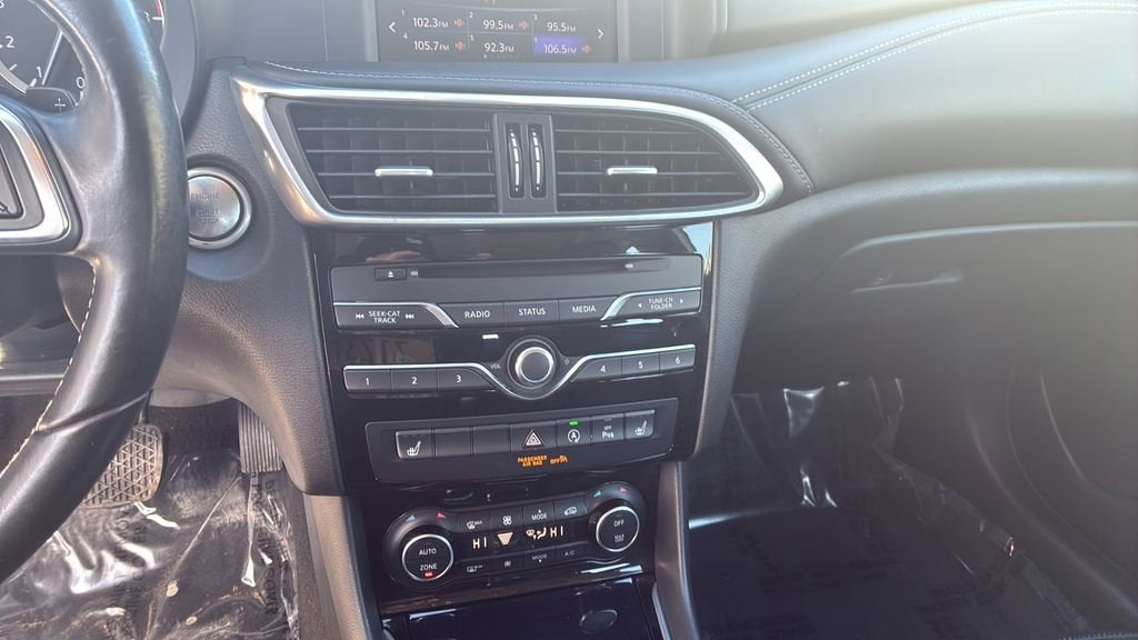 2018 INFINITI QX30 ESSENTIAL