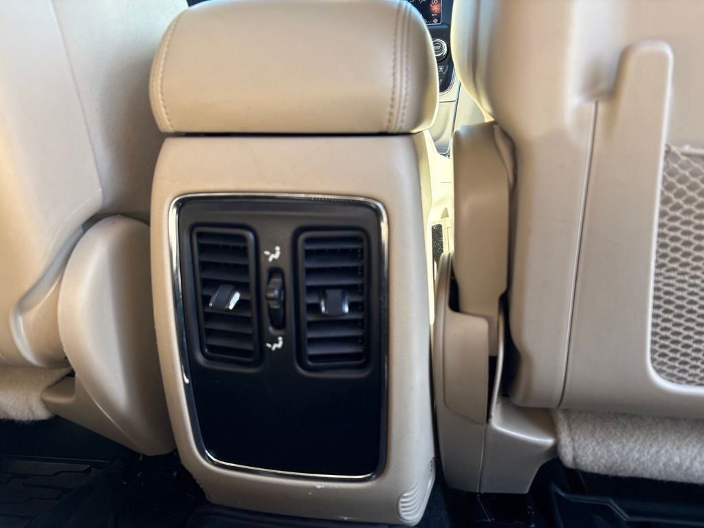 2019 Jeep Grand Cherokee Laredo E