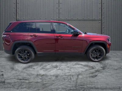 2025 Jeep Grand Cherokee Altitude X 4x4