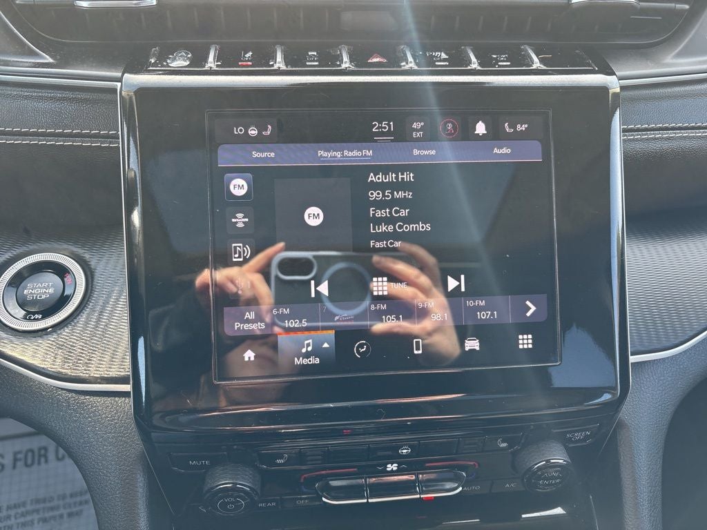 2023 Jeep Grand Cherokee Laredo 4x4