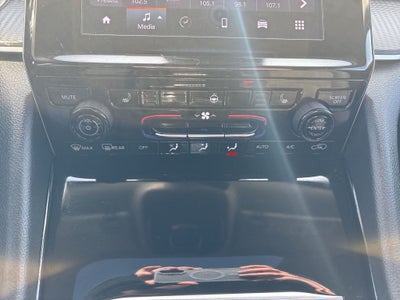 2023 Jeep Grand Cherokee Laredo 4x4