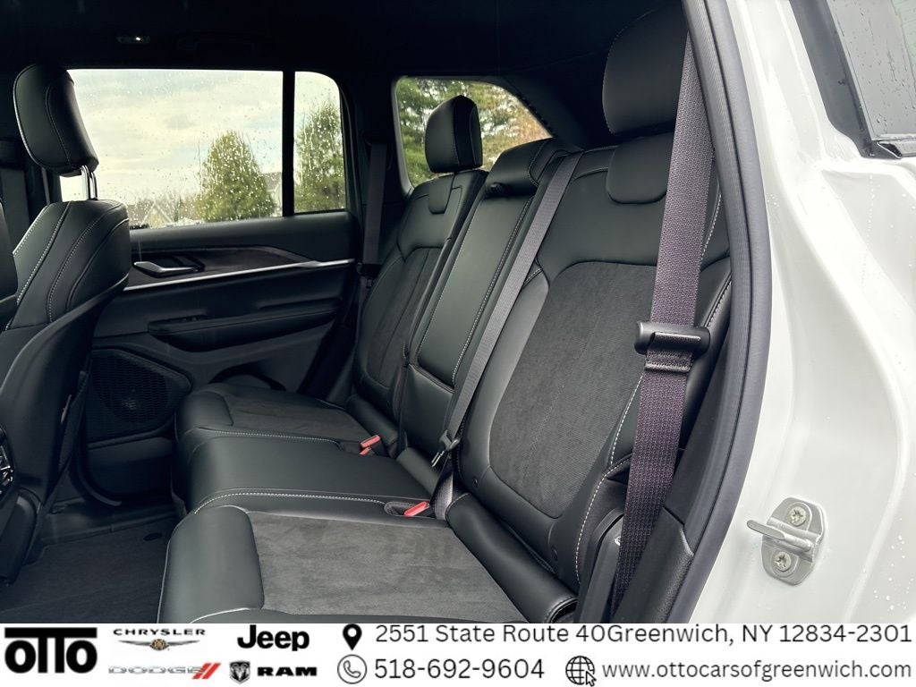 2026 Jeep Grand Cherokee GRAND CHEROKEE LAREDO ALTITUDE 4X4