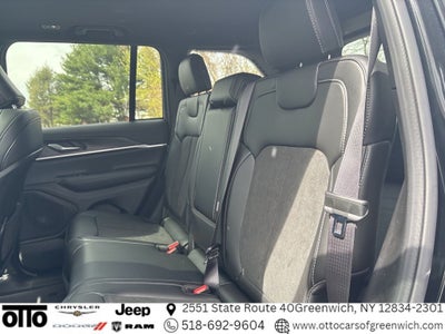 2026 Jeep Grand Cherokee GRAND CHEROKEE LAREDO ALTITUDE 4X4