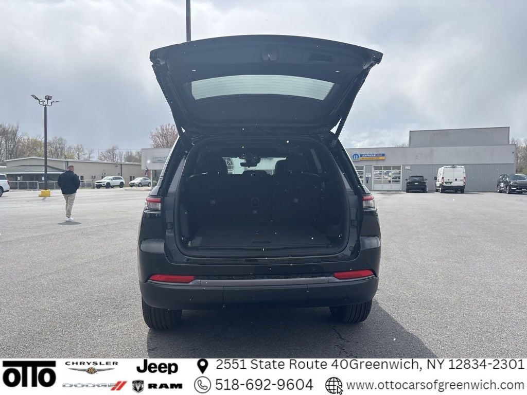 2026 Jeep Grand Cherokee GRAND CHEROKEE LAREDO ALTITUDE 4X4