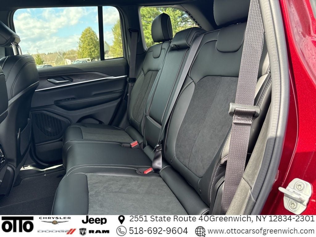 2026 Jeep Grand Cherokee GRAND CHEROKEE LAREDO ALTITUDE 4X4