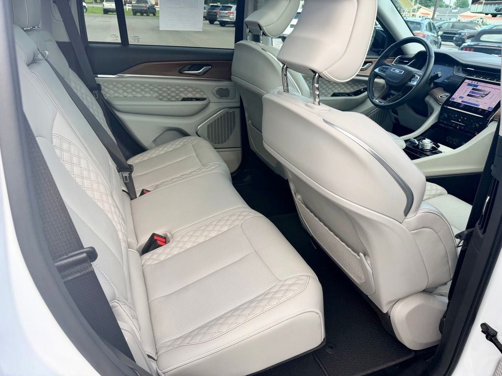 2022 Jeep Grand Cherokee Summit 4x4